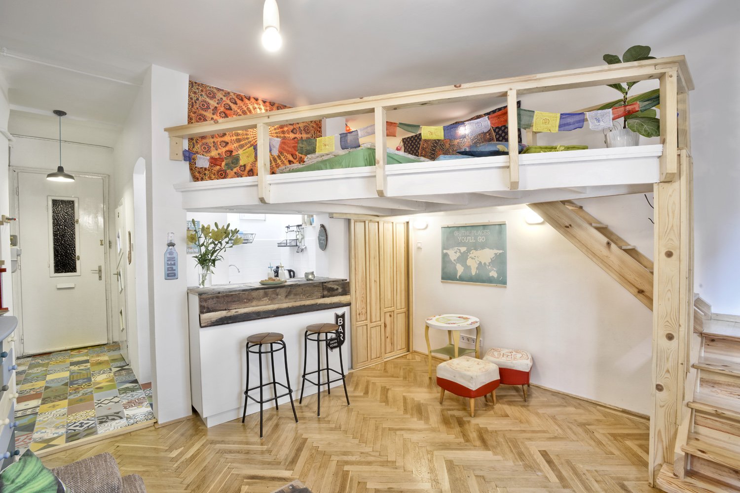 Hallgatói munkák: egy 26 és egy 30 m2 es belvárosi lakás elÅtte ...